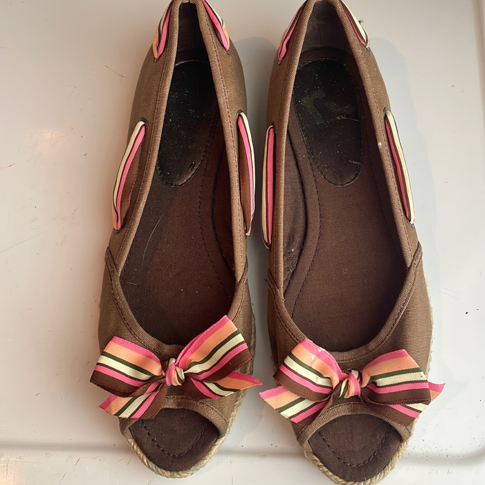 Report Open toe shoes brown women’s